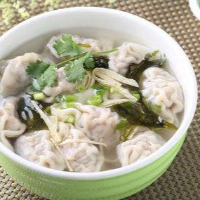 Homemade Pork And Chinese Spinach Wonton Soup (10 Pcs)