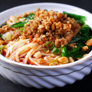 Dan Dan Spicy Pork Mince Noodles Soup (Spicy)
